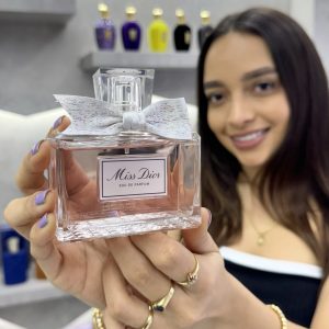 Miss Dior Eau De Parfum - Image 2
